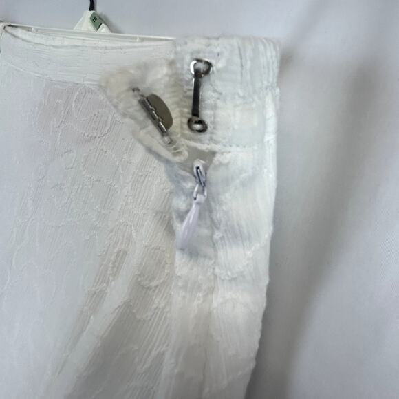 Ruby Rd Skirt Size 16 White Textured  fit flare cotton side zip Great - Picture 4 of 8